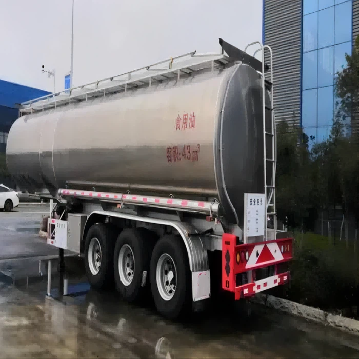 Камион цистерна за јестиво уље
